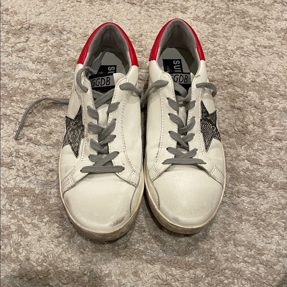 Golden Goose White and Red
Distressed Sneakers Size 8 - Picture 3 of 11